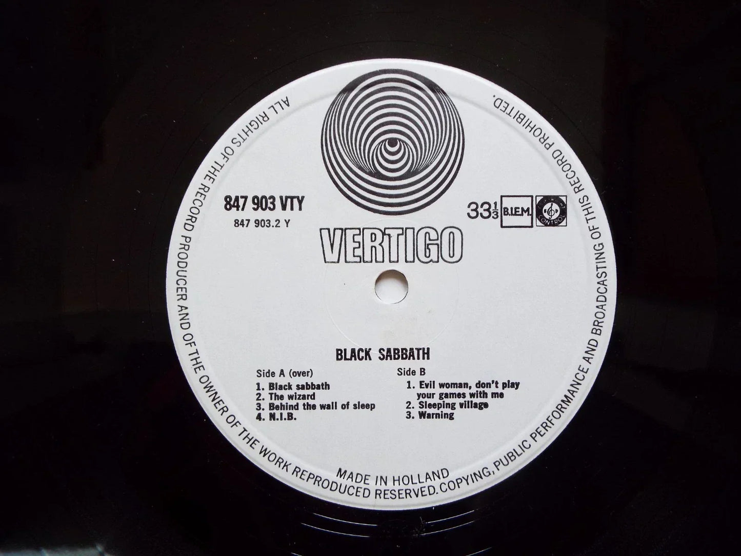 Black Sabbath - Black Sabbath (LP, Album, Pho)