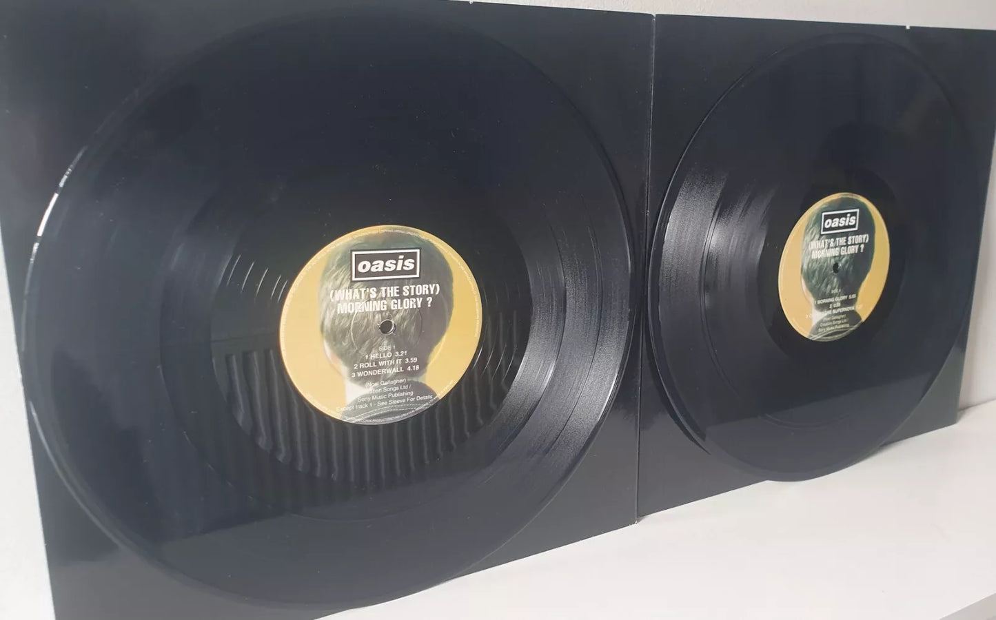 Oasis (2) - (What's The Story) Morning Glory? (2xLP, Album, Dam)