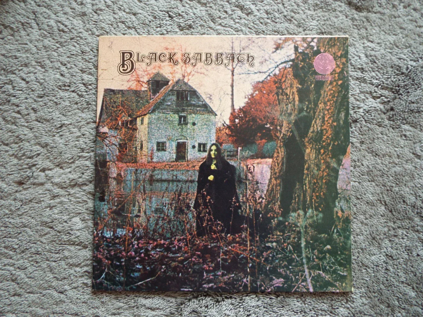 Black Sabbath - Black Sabbath (LP, Album, Pho)